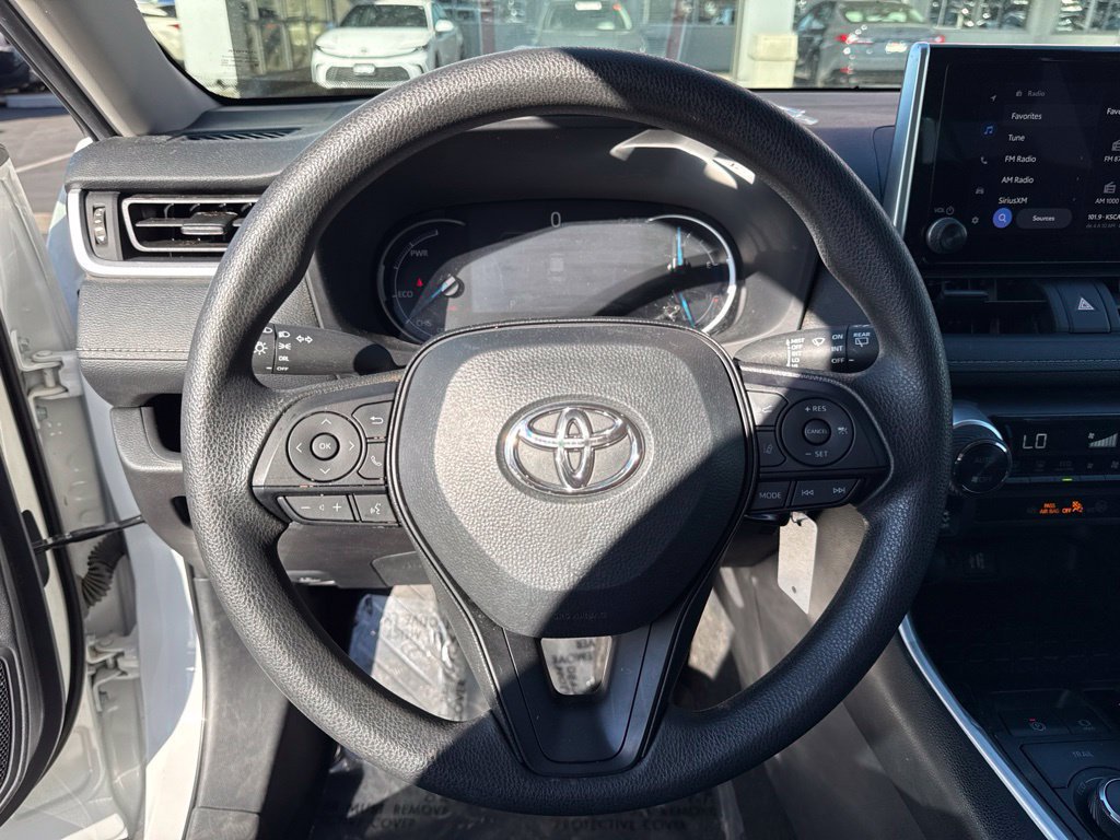 Certified 2025 Toyota RAV4 LE AWD/4WD image 23