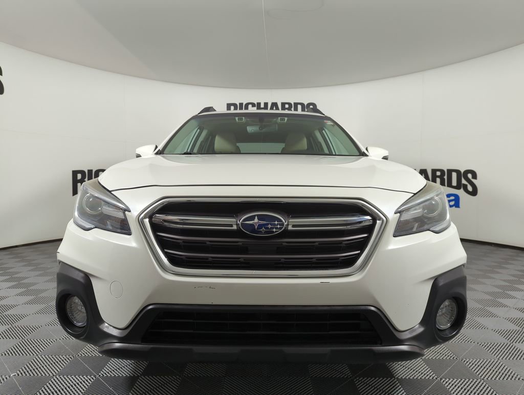 Used 2019 Subaru Outback 2.5i Limited image 3
