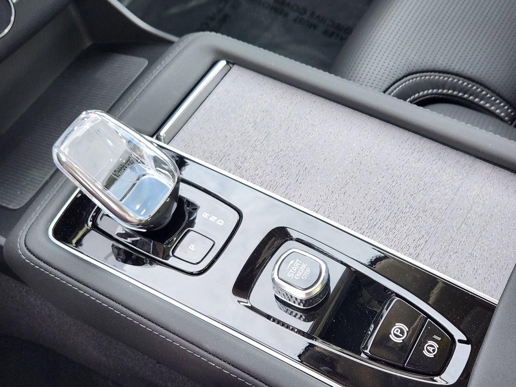 New 2026 Volvo XC90 B6 Ultra w/ Protection Package image 11