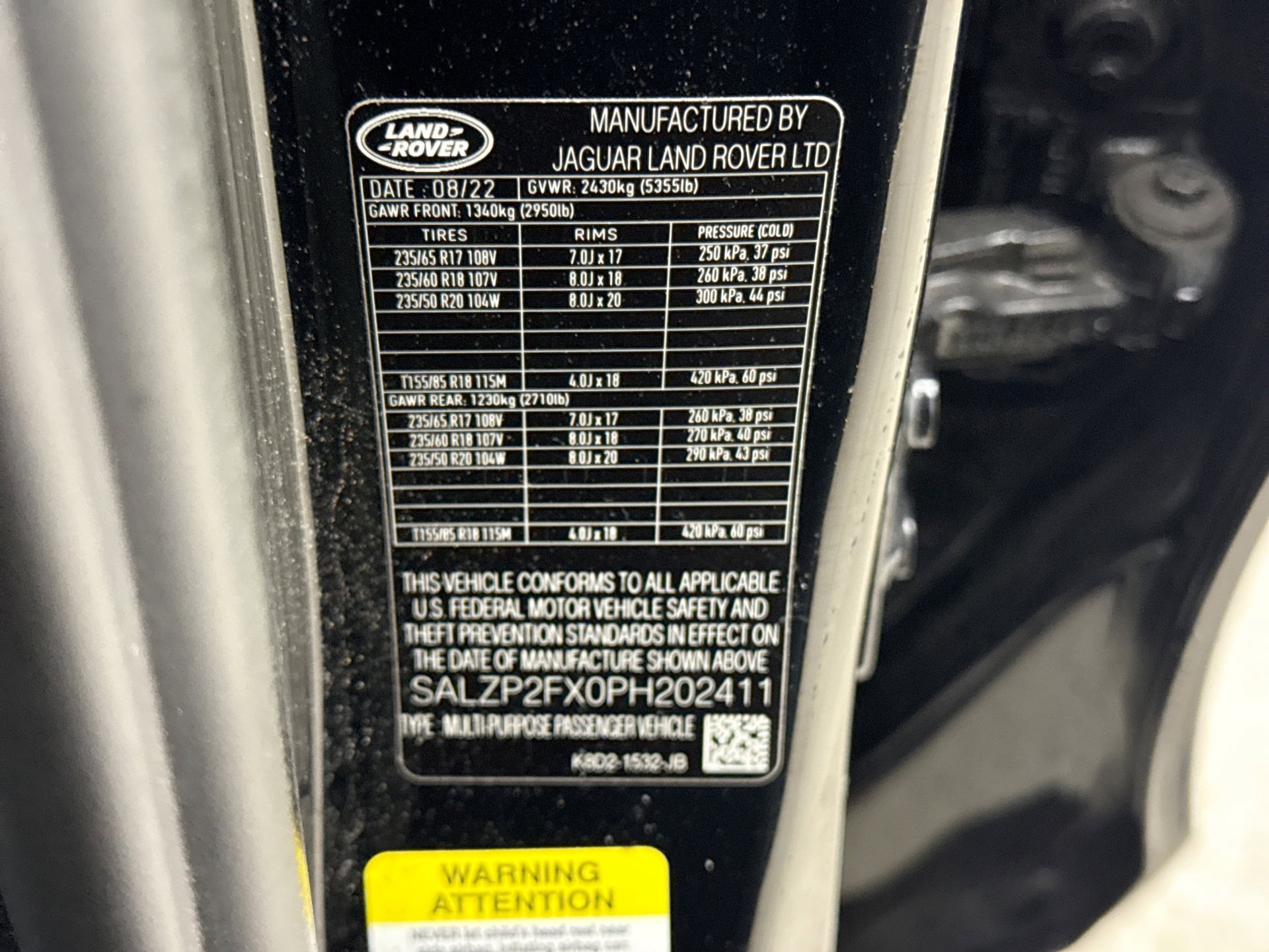 Used 2023 Land Rover Range Rover Evoque SE image 19