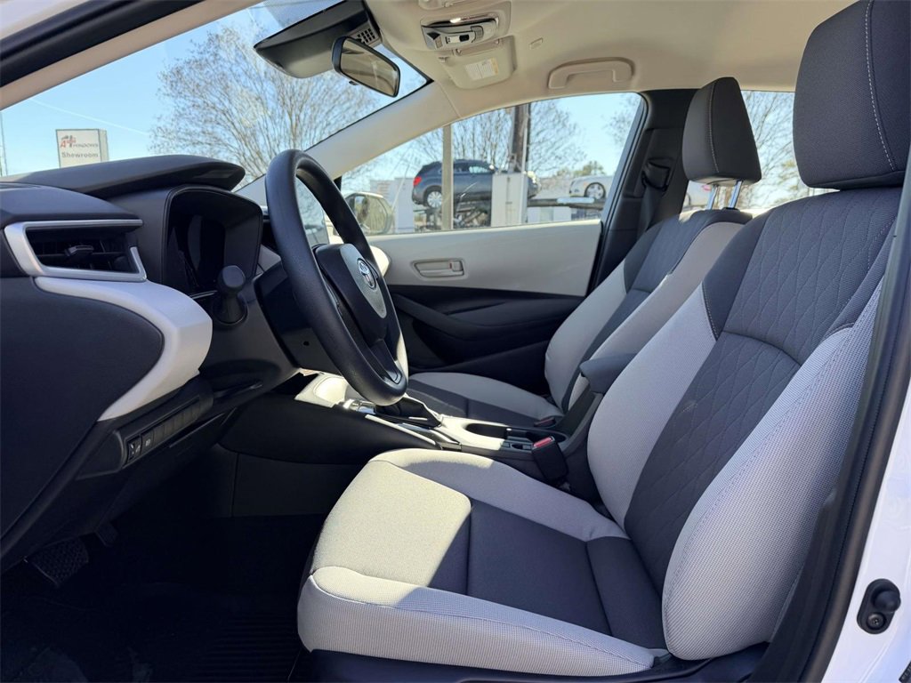 Used 2026 Toyota Corolla LE image 19