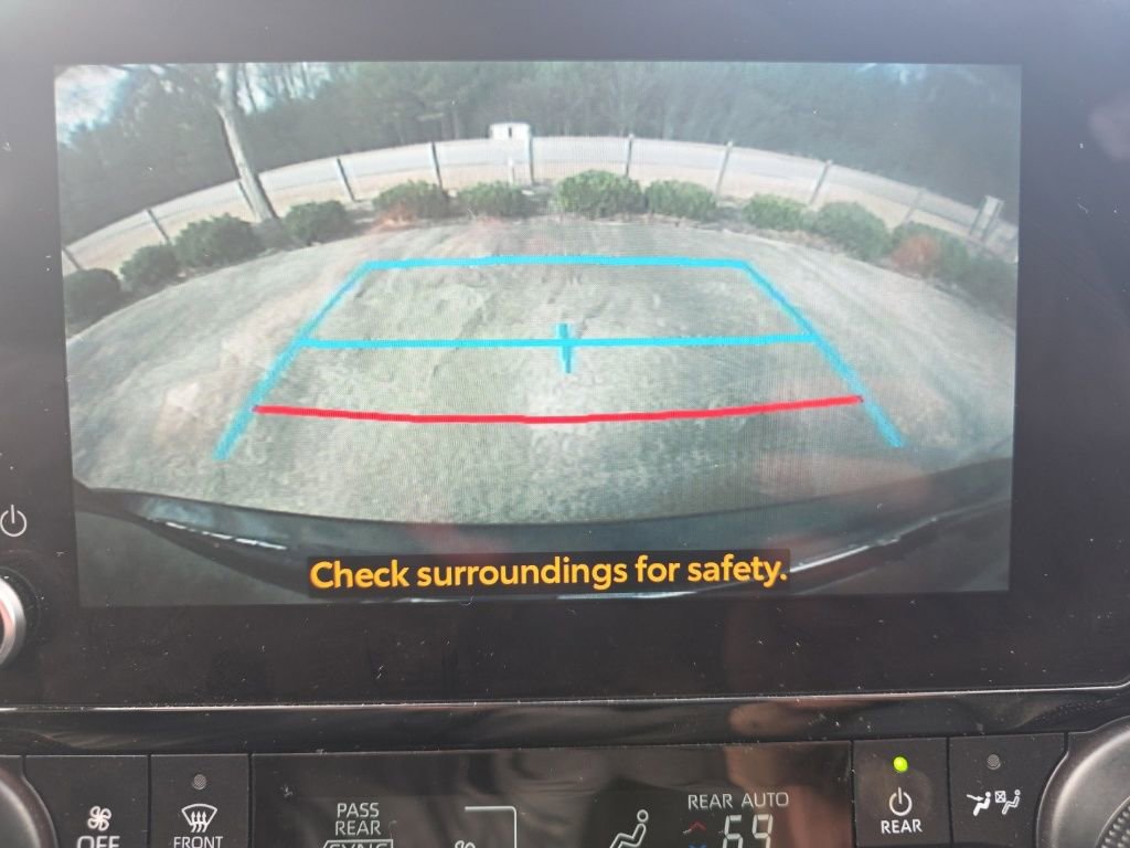 Used 2024 Toyota Highlander XLE image 34