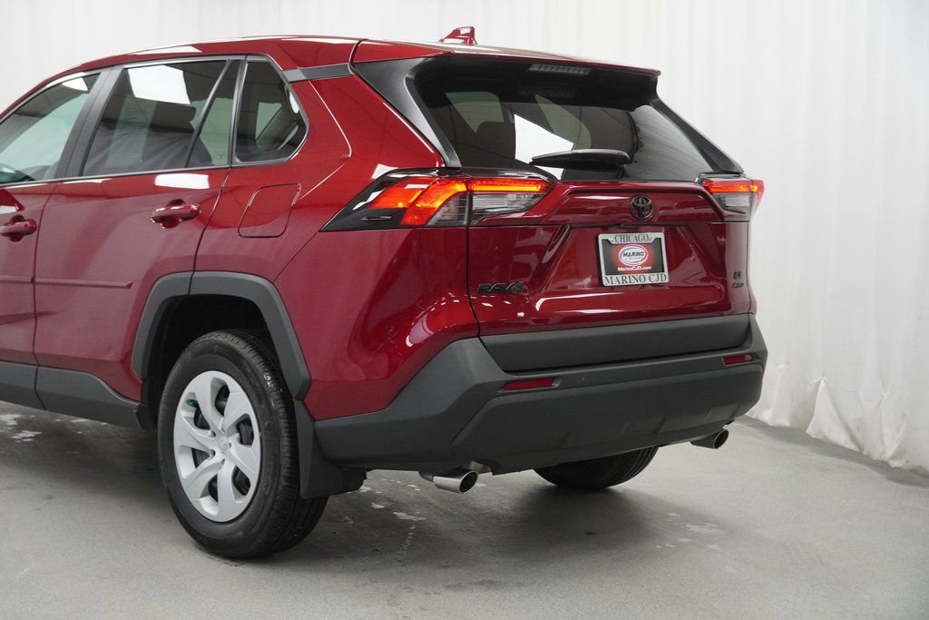 Used 2025 Toyota RAV4 LE image 13