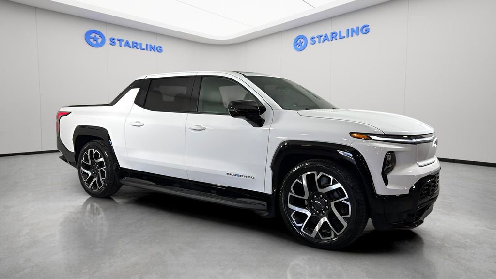 Used 2024 Chevrolet Silverado EV RST image 10