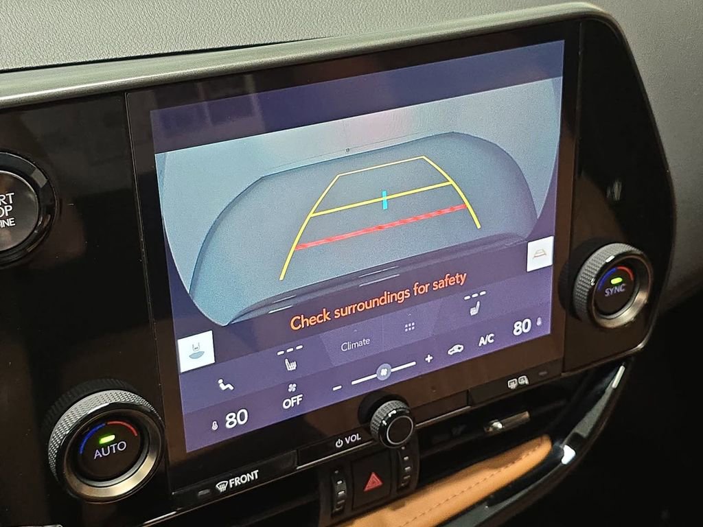 Used 2023 Lexus NX 250 FWD w/ Towing Package (2000 Lbs) image 18