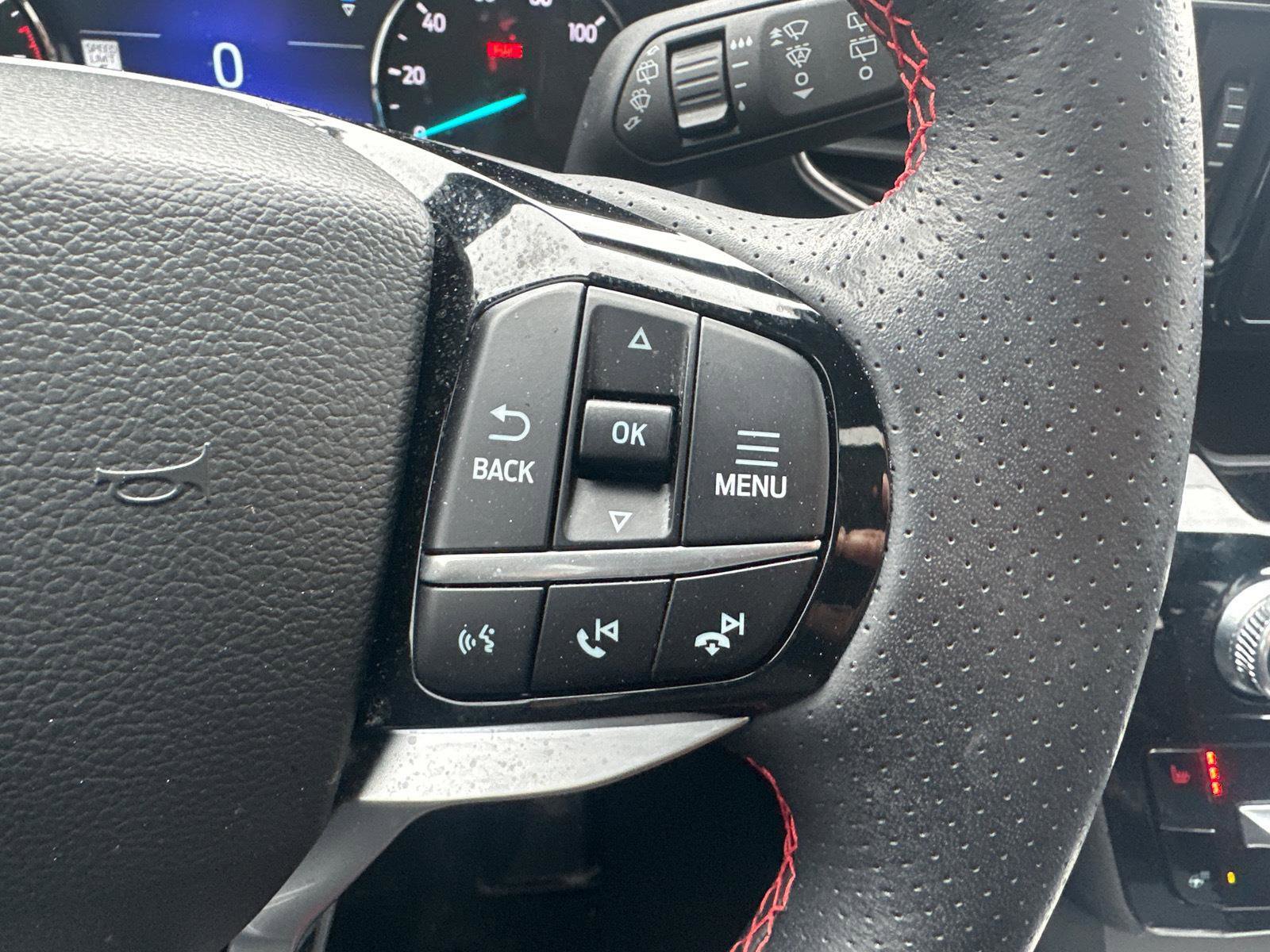 Used 2023 Ford Explorer ST-Line image 23