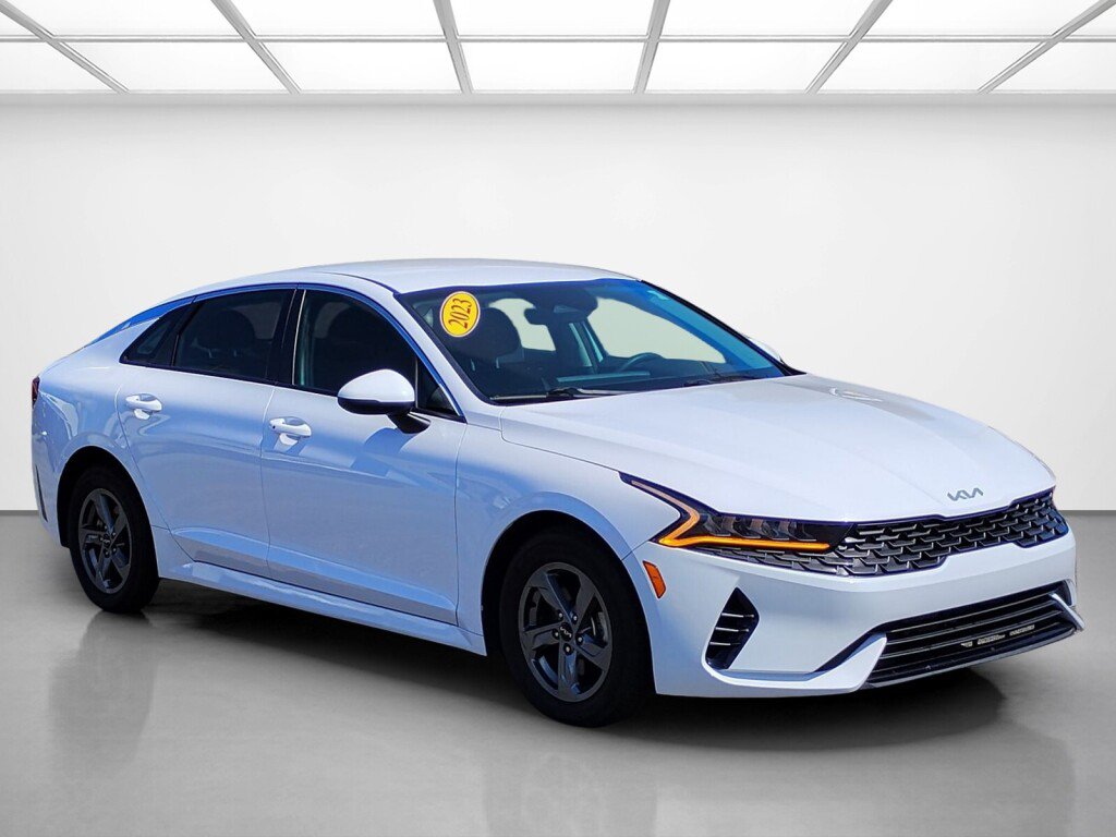 Used 2023 Kia K5 LXS FWD image 7