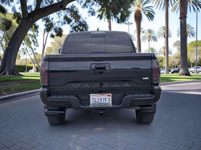 Used 2021 Toyota Tacoma TRD Sport w/ Technology Package AWD/4WD image 5