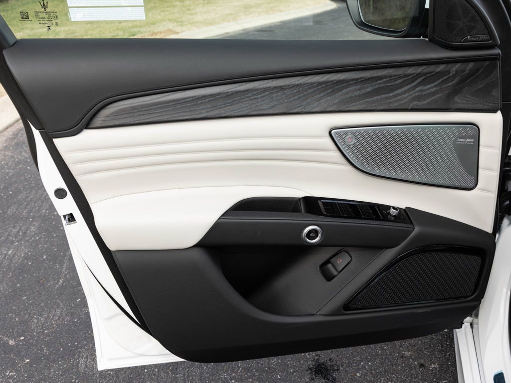 New 2026 Maserati Grecale Modena image 19