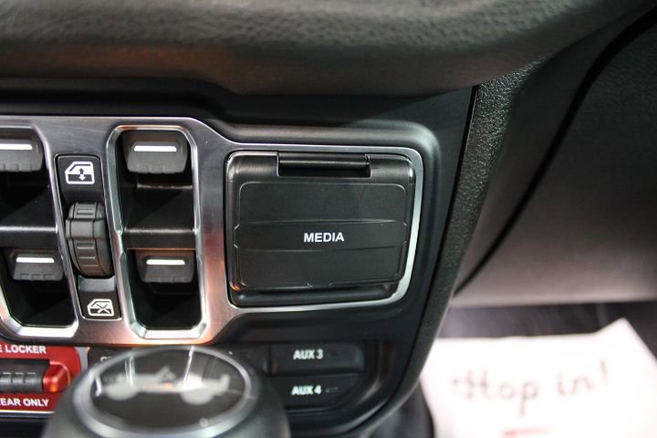 Used 2024 Jeep Wrangler Willys image 50