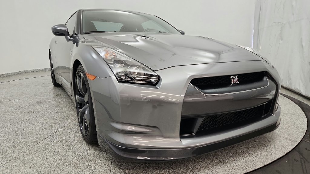 Used 2009 Nissan GT-R Premium AWD/4WD image 11