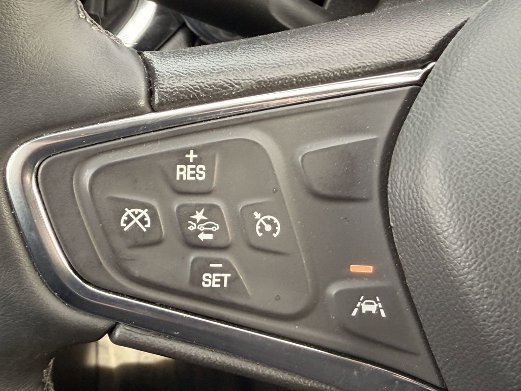 Certified 2024 Chevrolet Equinox LT w/ LPO, Floor Liner Package image 4