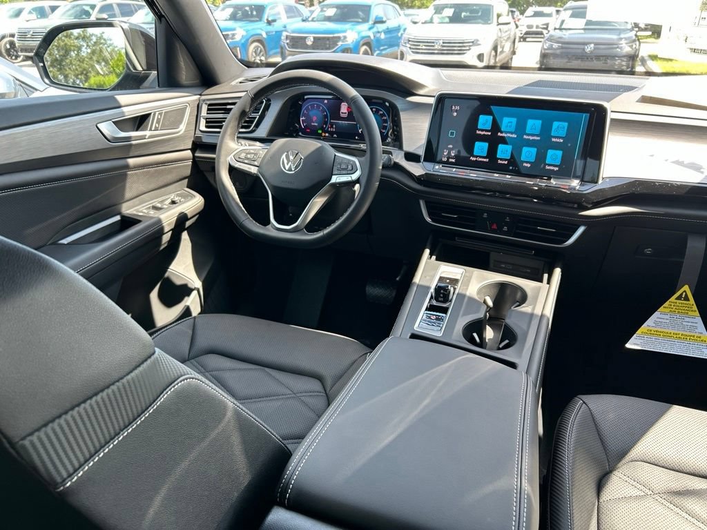 New 2026 Volkswagen Atlas Cross Sport SE FWD image 9