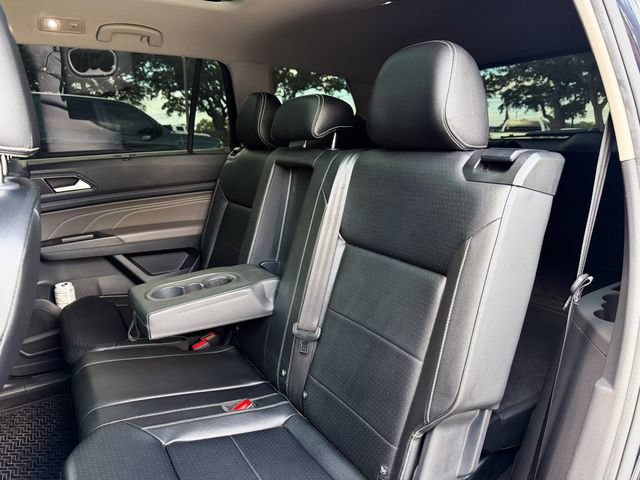 Used 2022 Volkswagen Atlas SE w/ Panoramic Sunroof Package FWD image 18