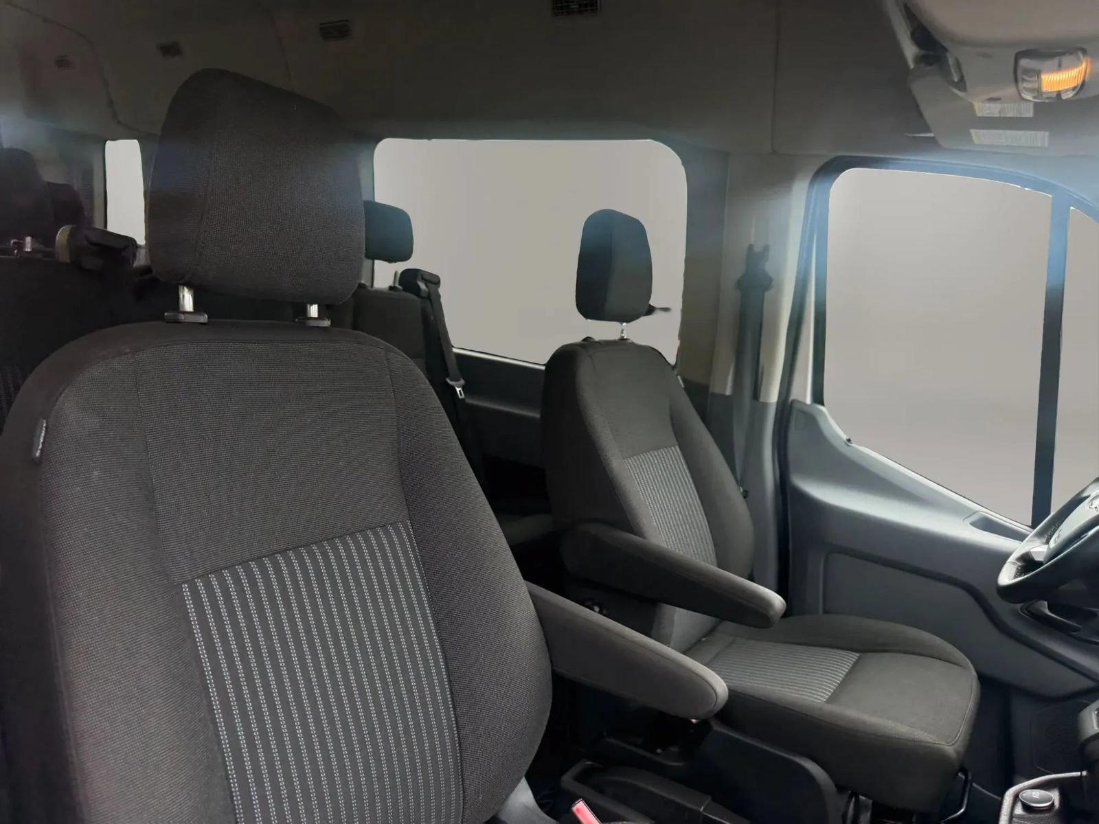 Used 2017 Ford Transit 350 XL RWD image 41