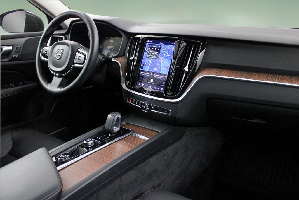 Certified 2023 Volvo V60 B5 Cross Country Plus w/ Climate Package AWD/4WD image 21