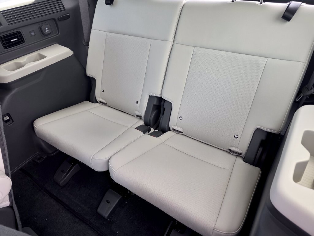 Used 2025 Hyundai Santa Fe Calligraphy AWD/4WD image 15