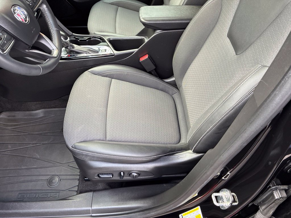 Used 2023 Buick Encore GX Select w/ Sport Touring Package AWD/4WD image 12