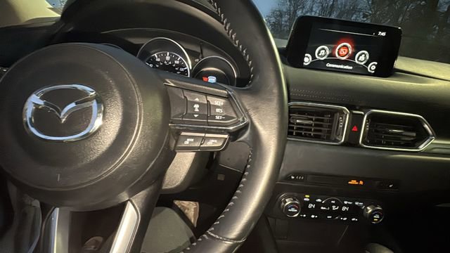 Used 2018 MAZDA CX-5 Touring w/ Preferred Equipment Package image 17