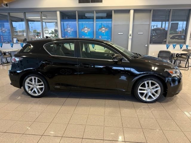 Used 2016 Lexus CT 200h FWD image 4