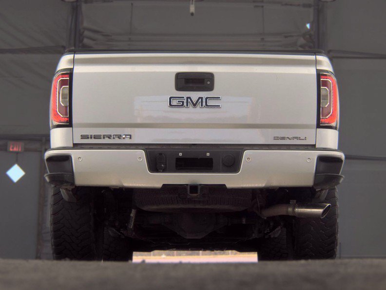 Used 2018 GMC Sierra 1500 Denali AWD/4WD image 2