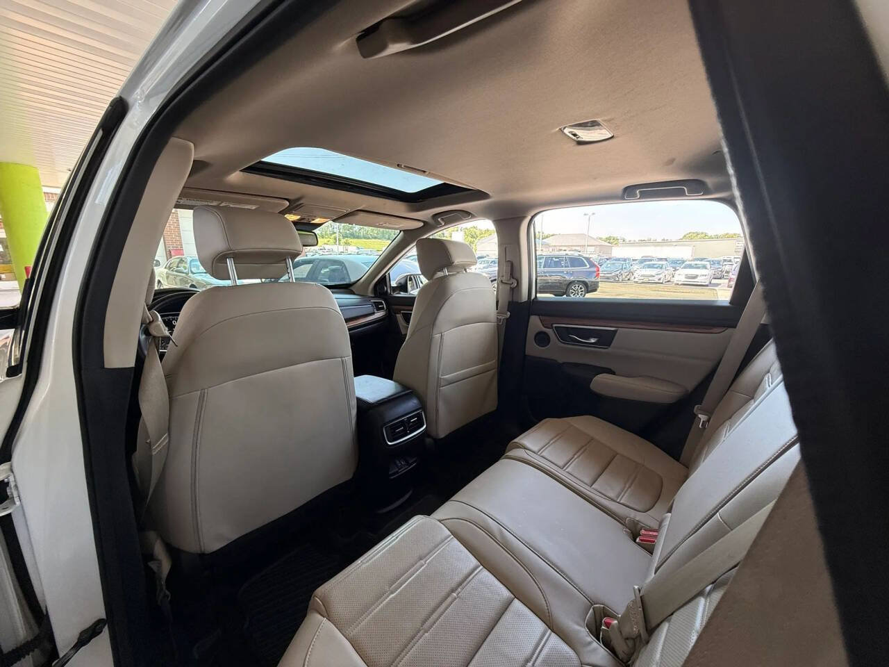 Used 2018 Honda CR-V Touring image 18