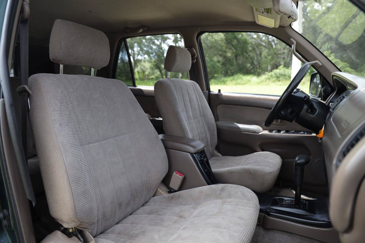 Used 2000 Toyota 4Runner SR5 w/ Upgrade Value Pkg 2 RWD image 16
