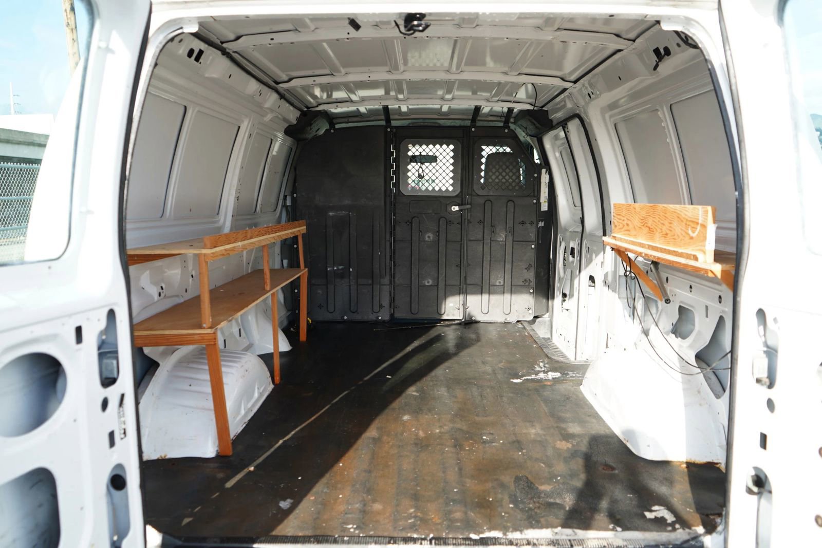 Used 2013 Ford E-150 and Econoline 150 image 24