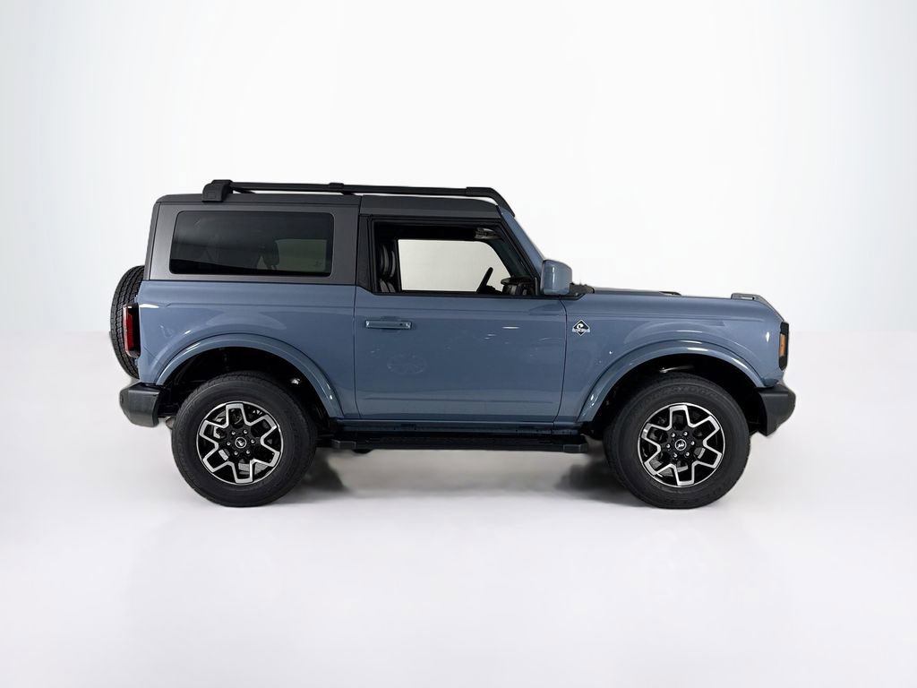 Used 2023 Ford Bronco Outer Banks image 6