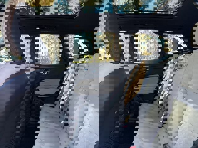 New 2026 Volvo XC60 B5 Plus w/ Protection Package Premier AWD/4WD image 22