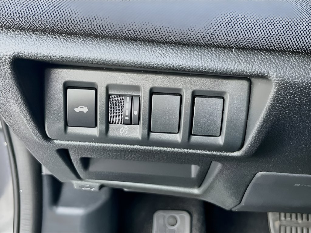 Used 2025 Subaru Legacy Premium AWD/4WD image 10