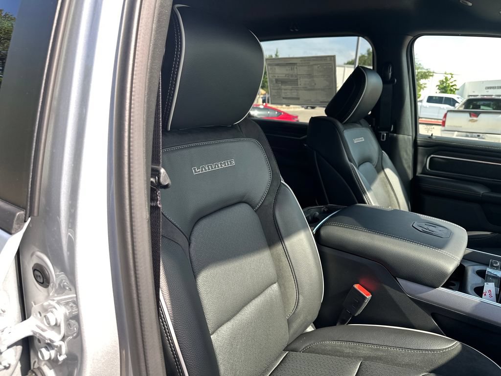 New 2026 RAM 1500 Laramie w/ Night Edition AWD/4WD image 35