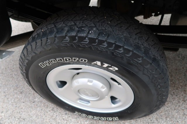Used 2015 Ford F250 XL w/ Camper Package RWD image 12