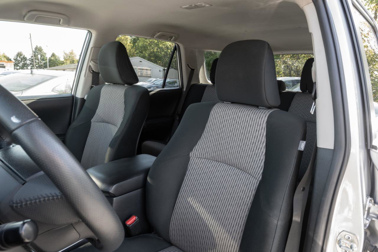 Used 2024 Toyota 4Runner SR5 image 16