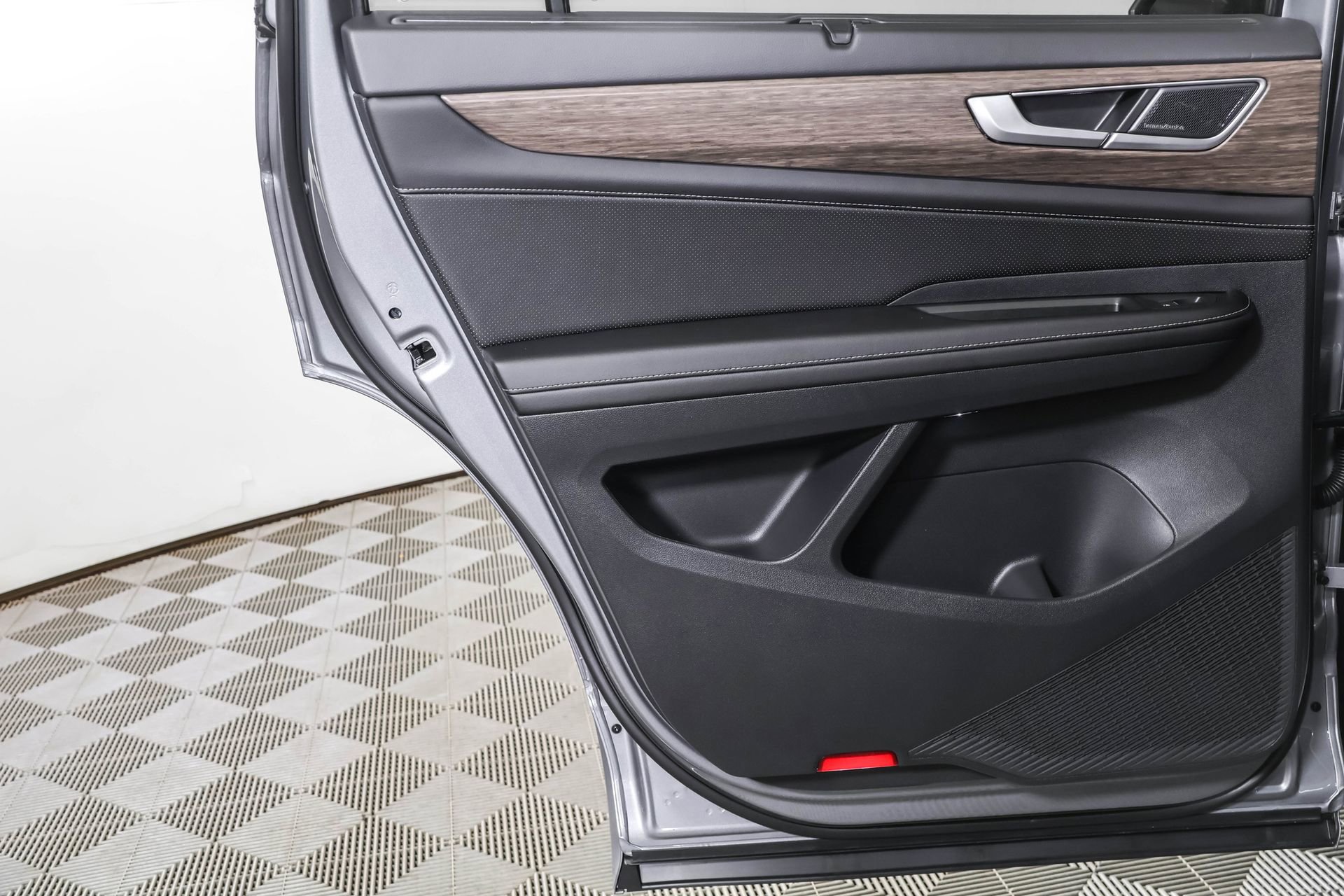 New 2026 Volkswagen Atlas SEL Premium R-Line image 38