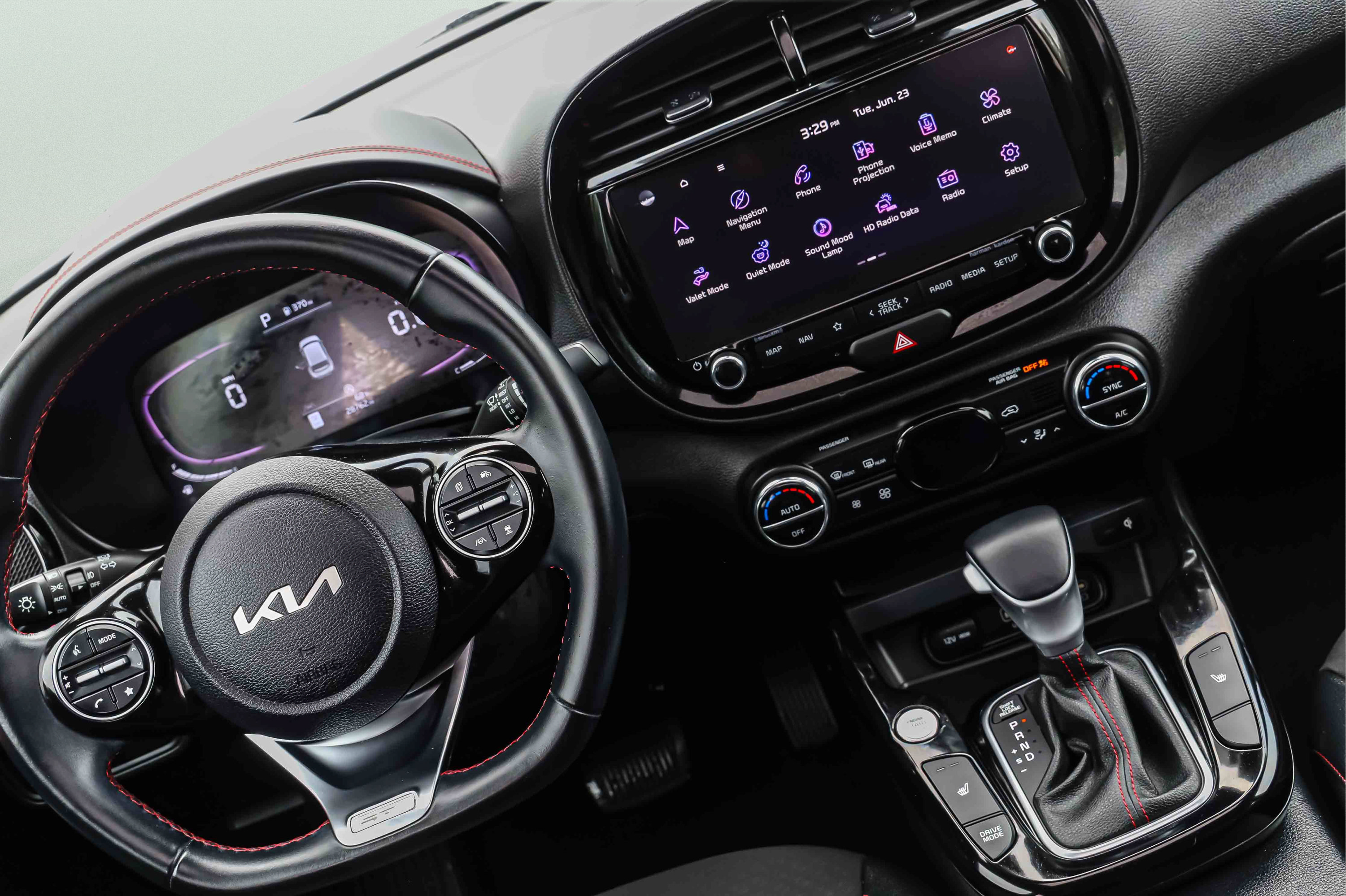 Certified 2024 Kia Soul GT-Line w/ Option Group 020 FWD image 18