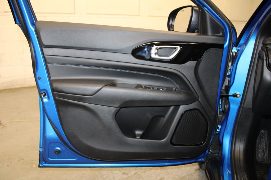 New 2026 Jeep Compass Limited image 25