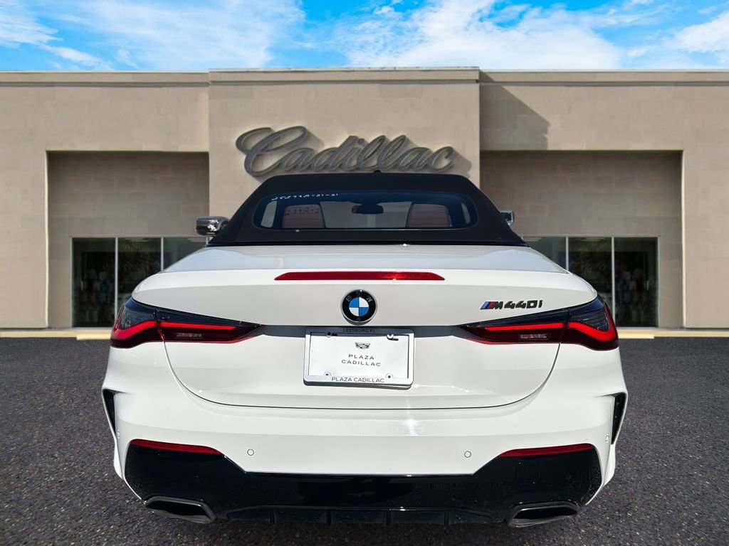 Used 2021 BMW M440i Convertible w/ Premium Package image 4