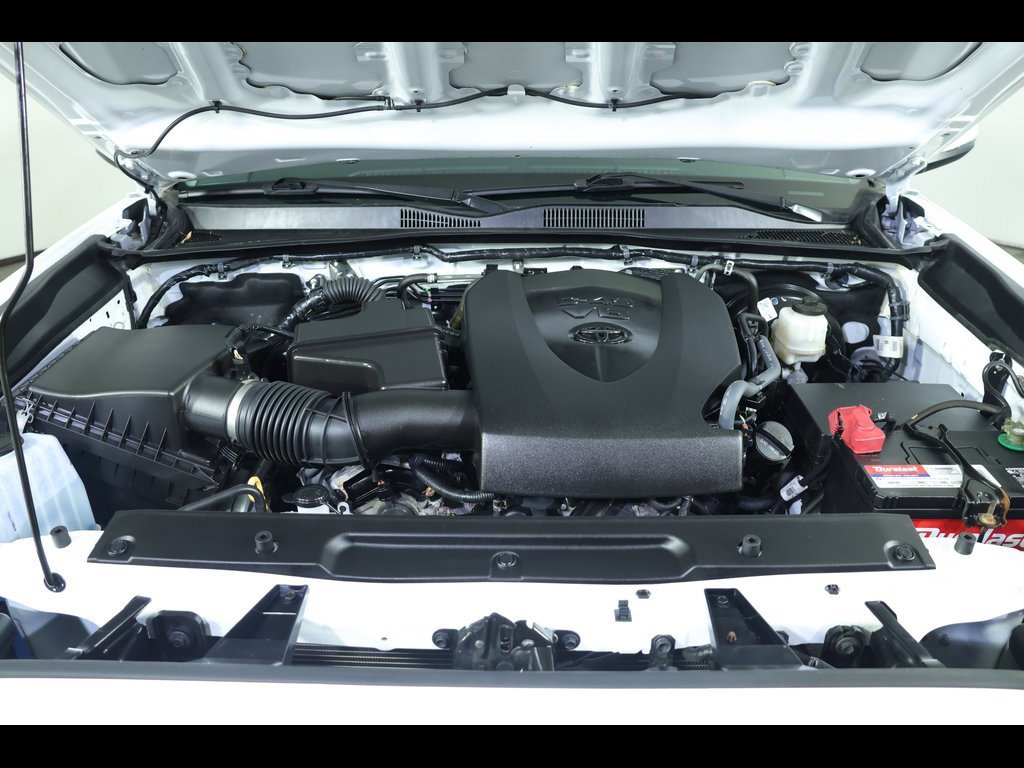 Used 2022 Toyota Tacoma SR5 image 18