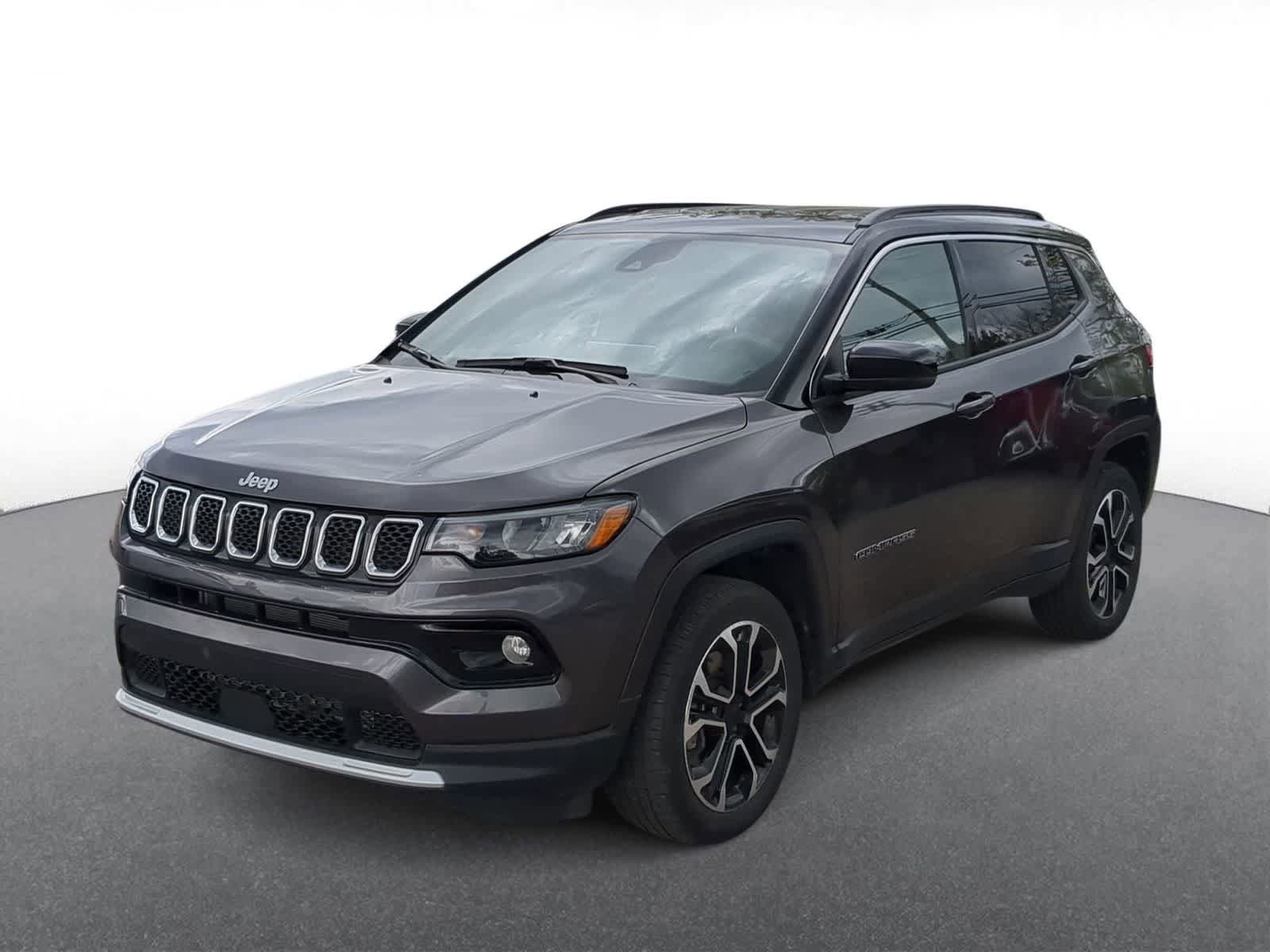 Used 2023 Jeep Compass Limited AWD/4WD image 4