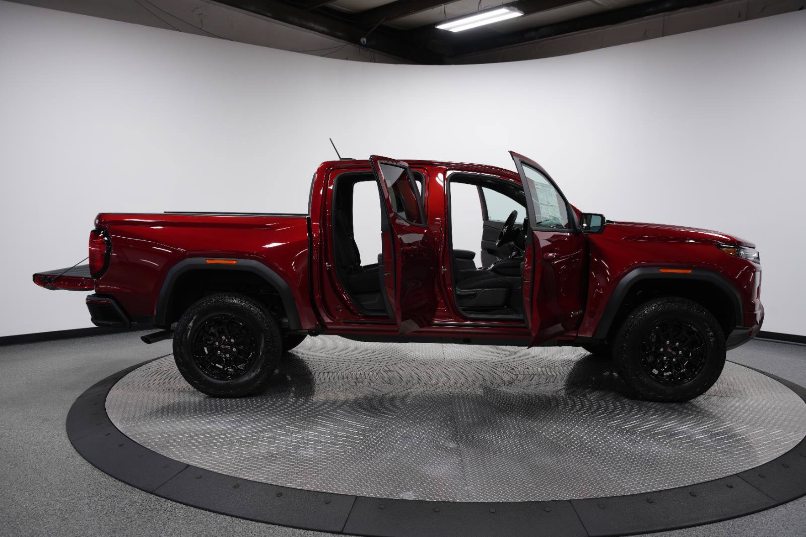 New 2026 GMC Canyon Elevation RWD image 9