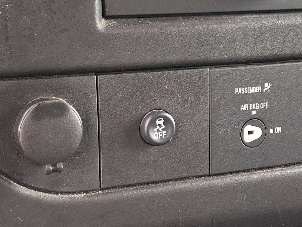 Used 2015 Chevrolet Express 2500 RWD image 22