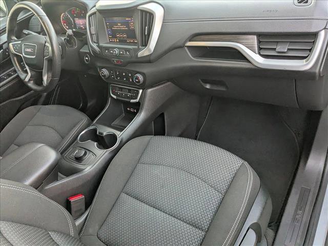 Used 2024 GMC Terrain SLE image 21