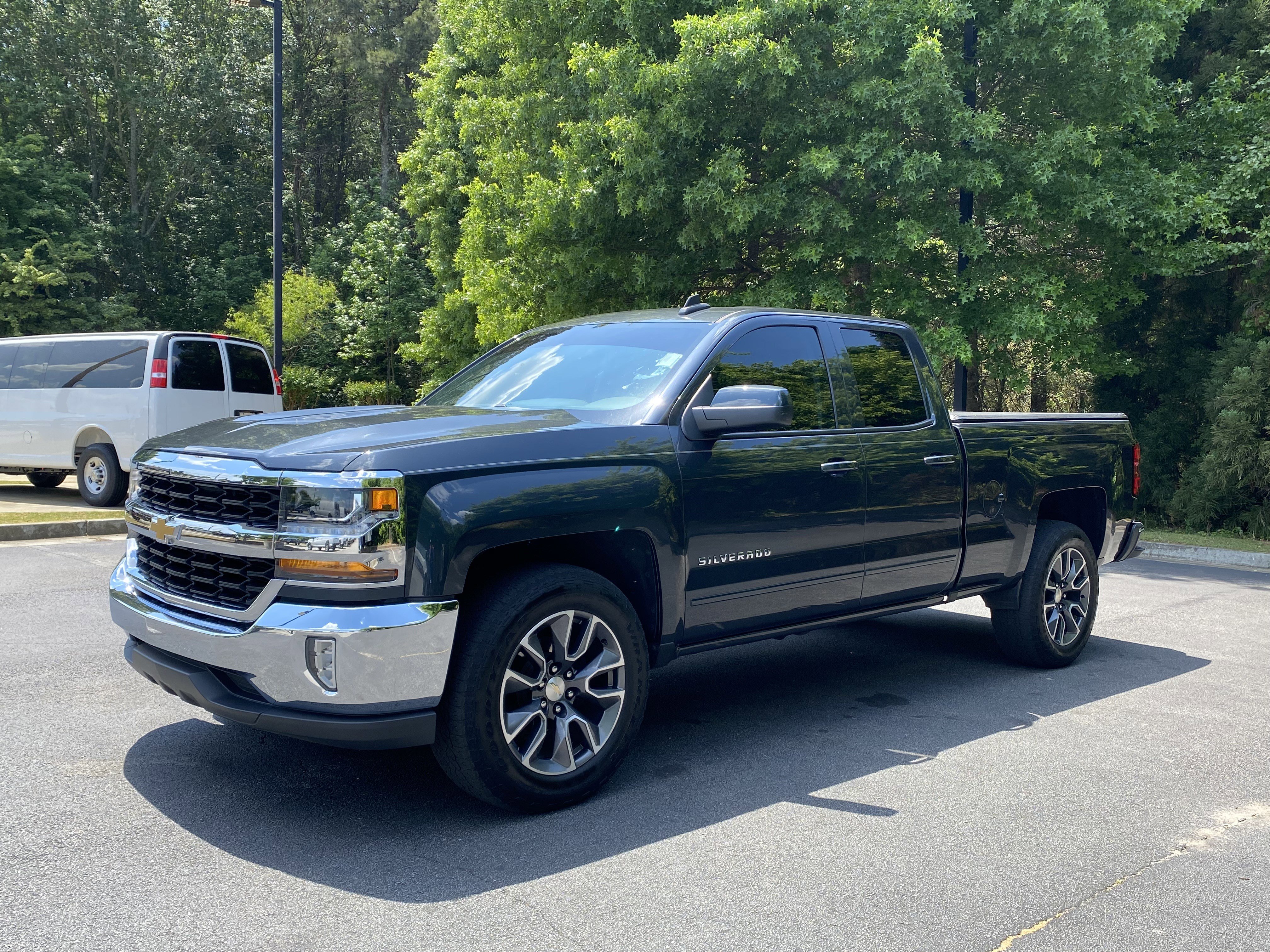 Used 2019 Chevrolet Silverado 1500 LT w/ All Star Edition RWD image 5