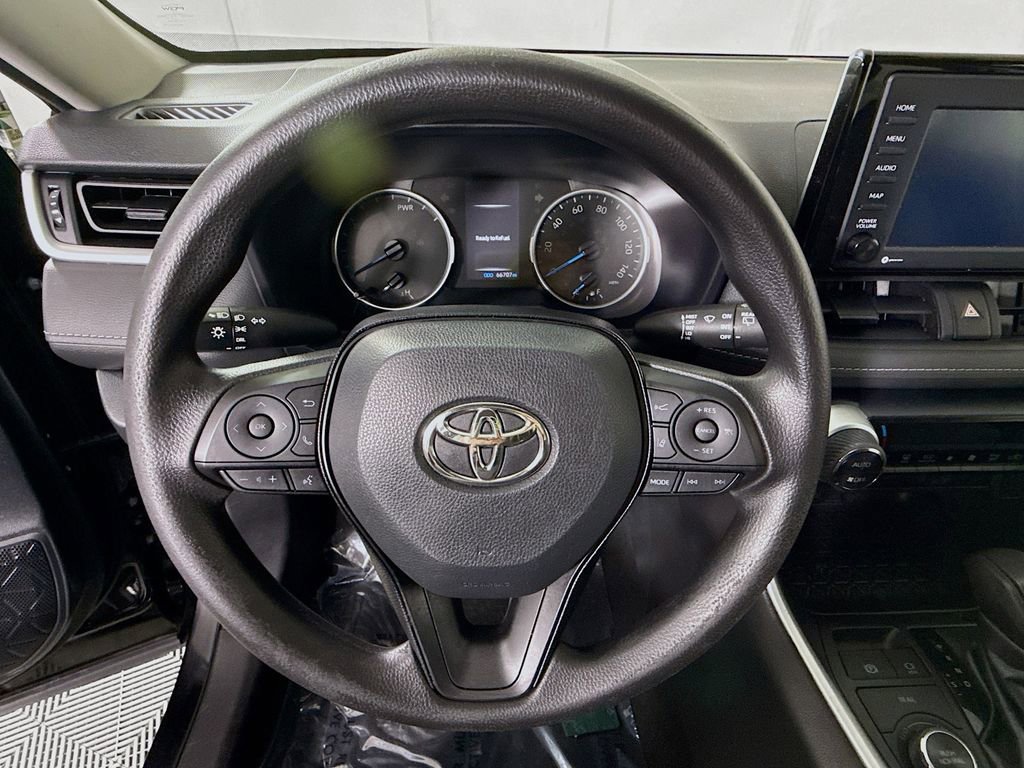 Certified 2021 Toyota RAV4 LE image 19