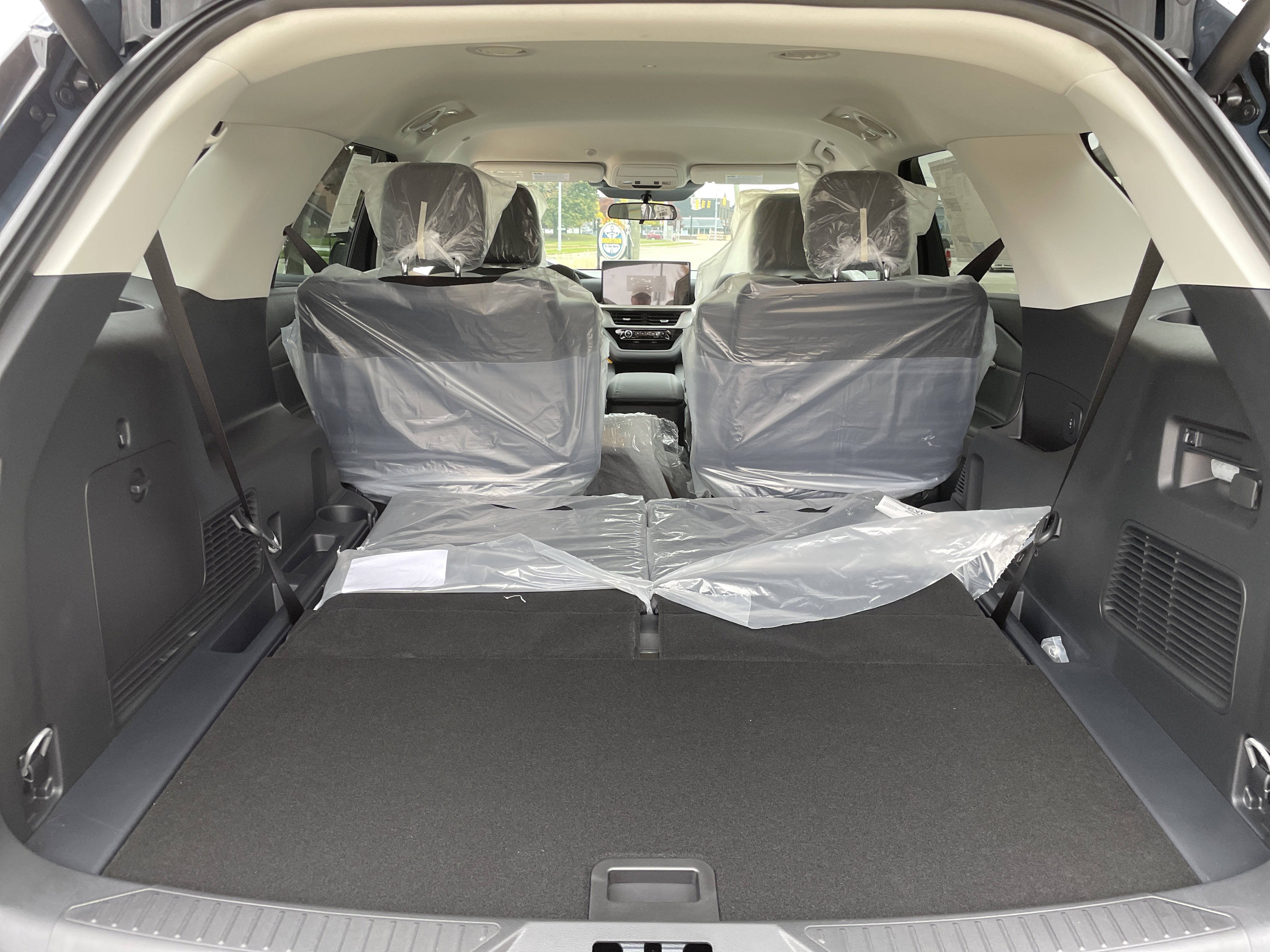 New 2026 Ford Explorer Active image 14