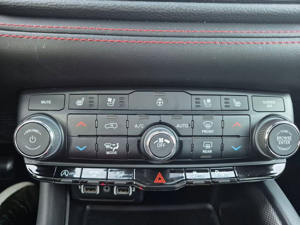 Used 2024 Dodge Durango GT image 22