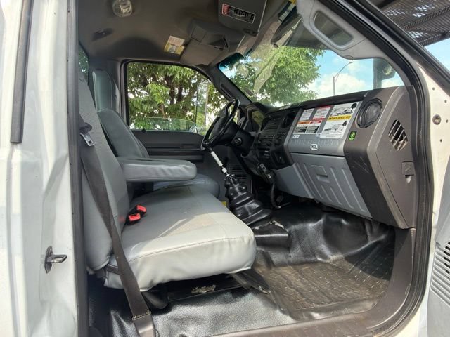 Used 2015 Ford F750 2WD Regular Cab Super Duty image 11