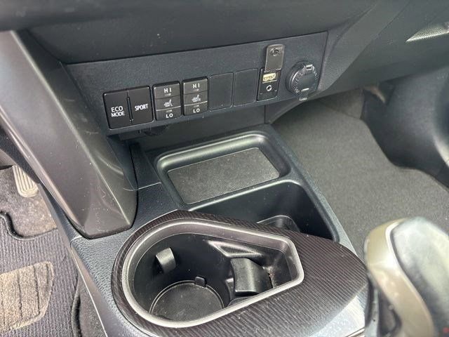 Used 2016 Toyota RAV4 SE AWD/4WD image 22