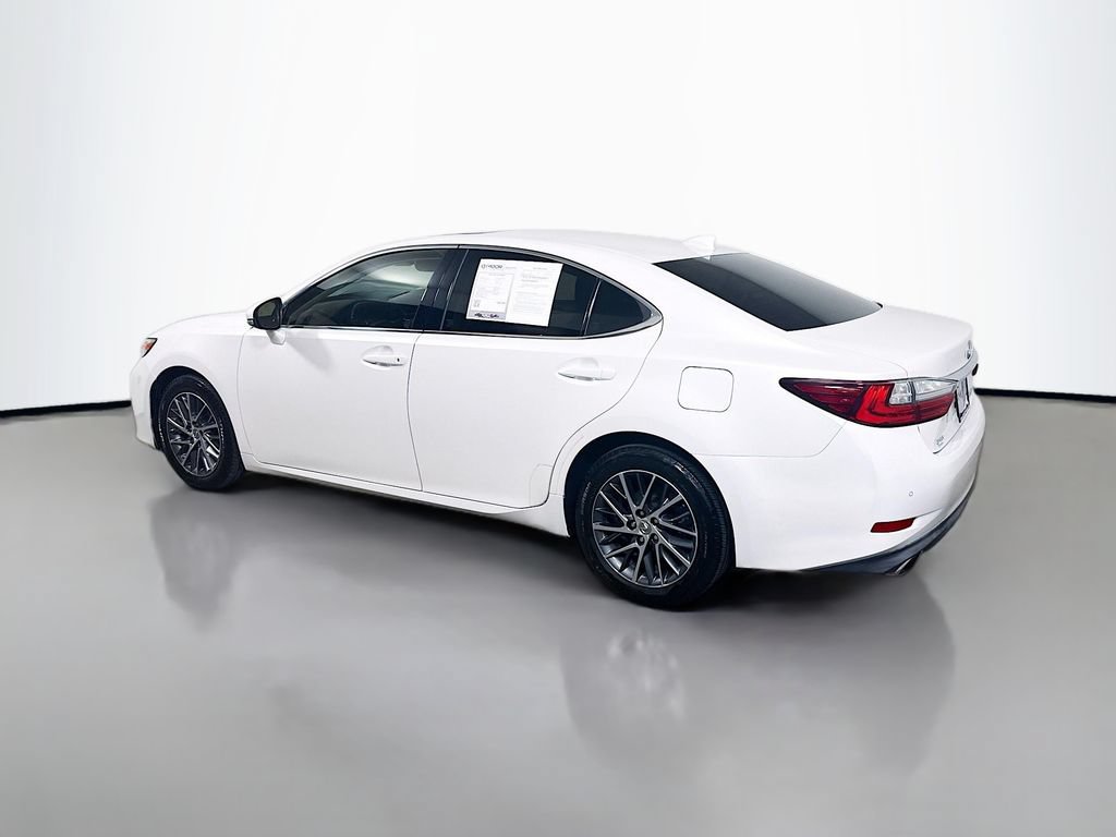 Used 2016 Lexus ES 350 w/ Luxury Package w/Wood Trim FWD image 5
